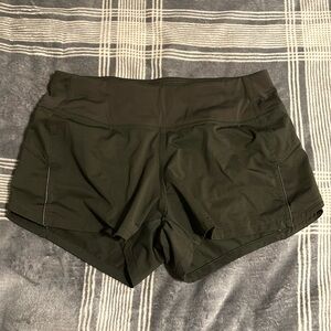 lululemon size 6 green speed ups